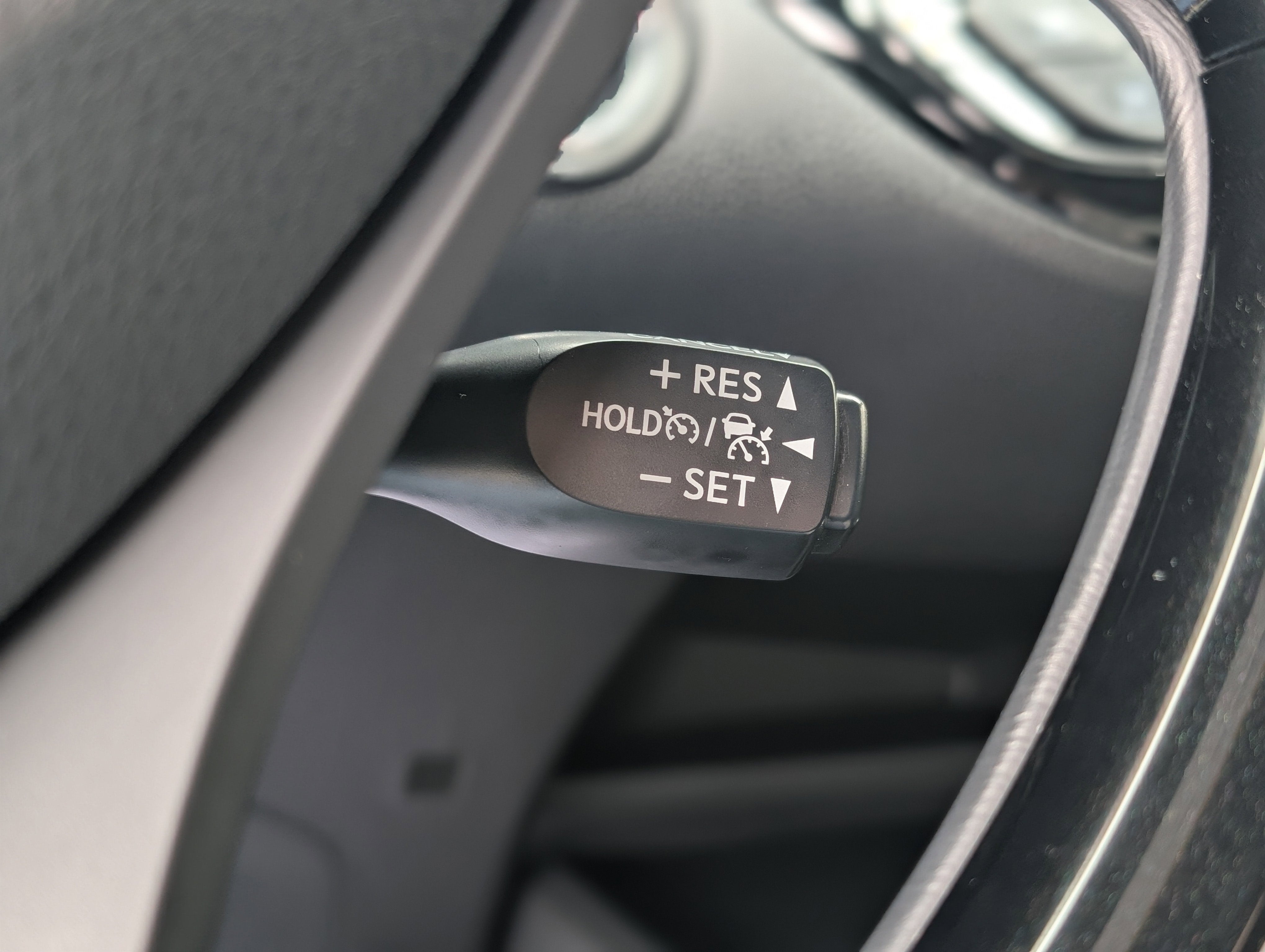 2018 Toyota C-HR XLE Premium