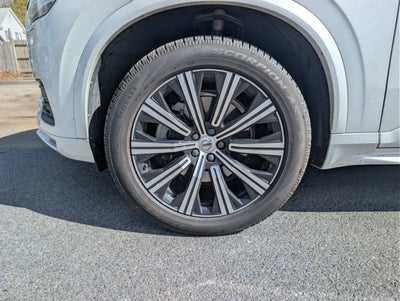 2023 Volvo XC90 B5 Core